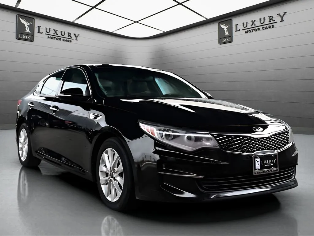 2016 Kia Optima EX AT's photo