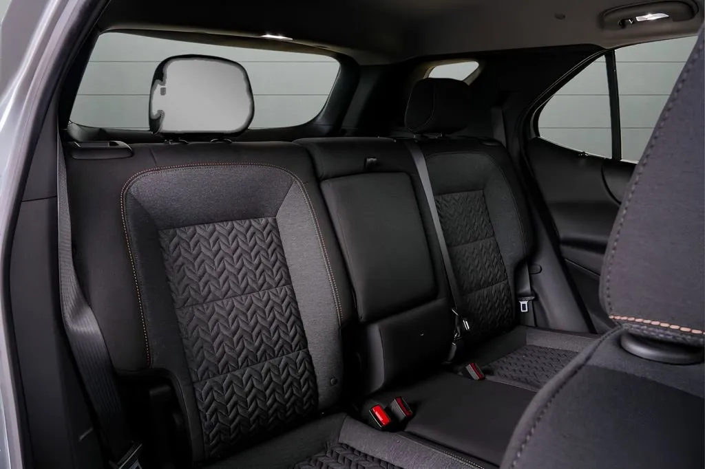 2023 Chevrolet Equinox LT - Photo 37