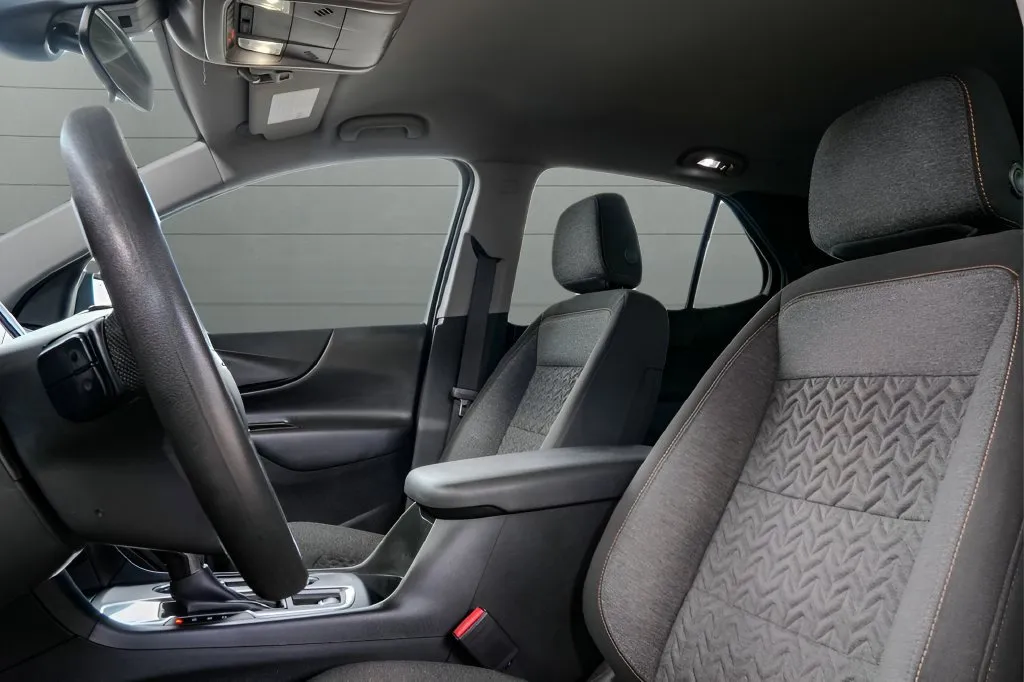 2023 Chevrolet Equinox LT - Photo 28