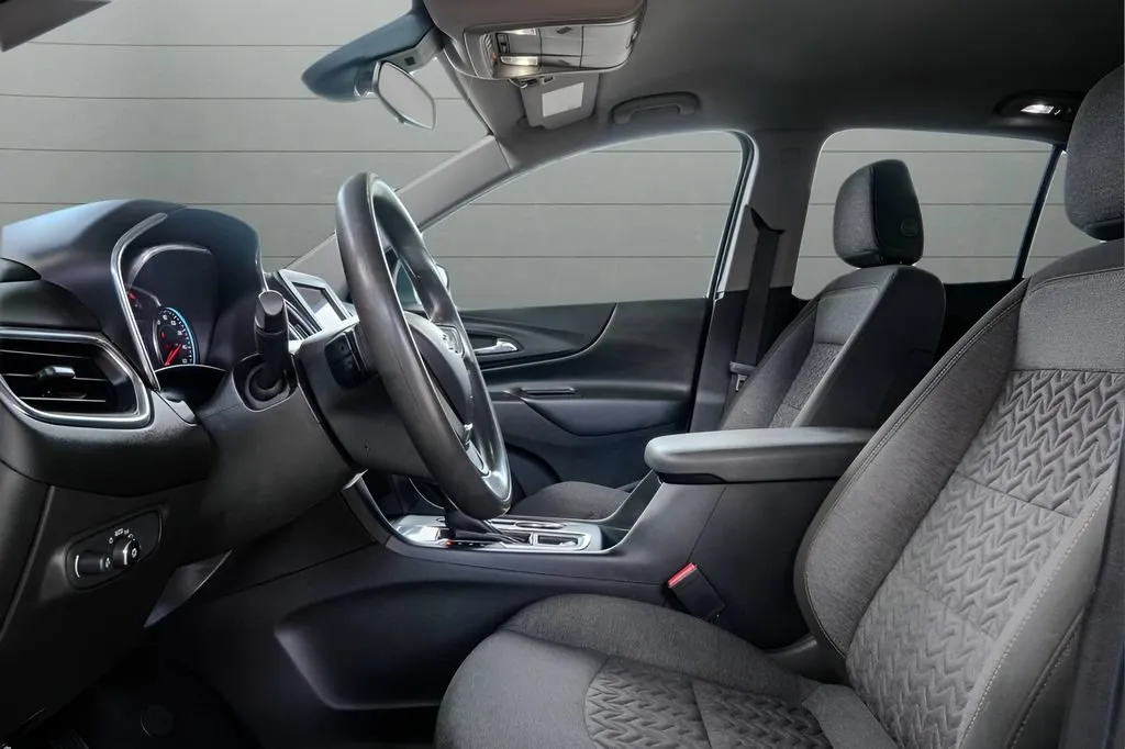 2023 Chevrolet Equinox LT - Photo 27