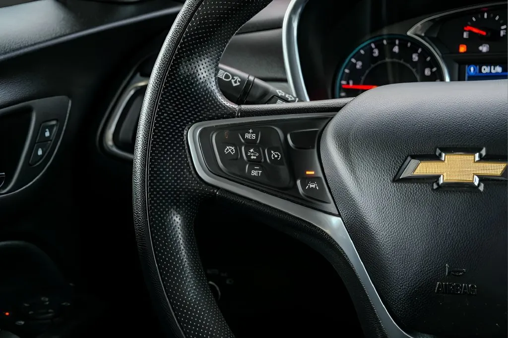 2023 Chevrolet Equinox LT - Photo 45