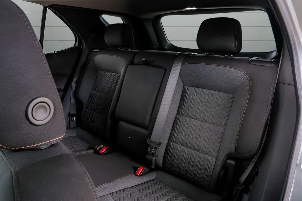 2023 Chevrolet Equinox LT - Photo 31