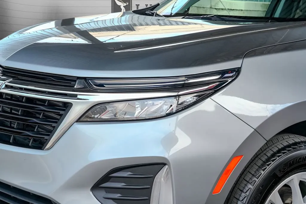 2023 Chevrolet Equinox LT - Photo 17
