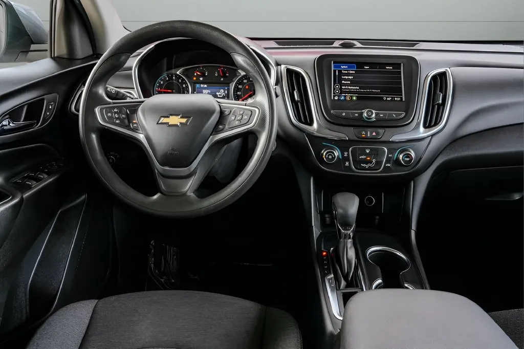 2023 Chevrolet Equinox LT - Photo 22