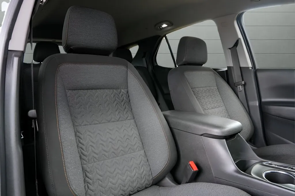2023 Chevrolet Equinox LT - Photo 34