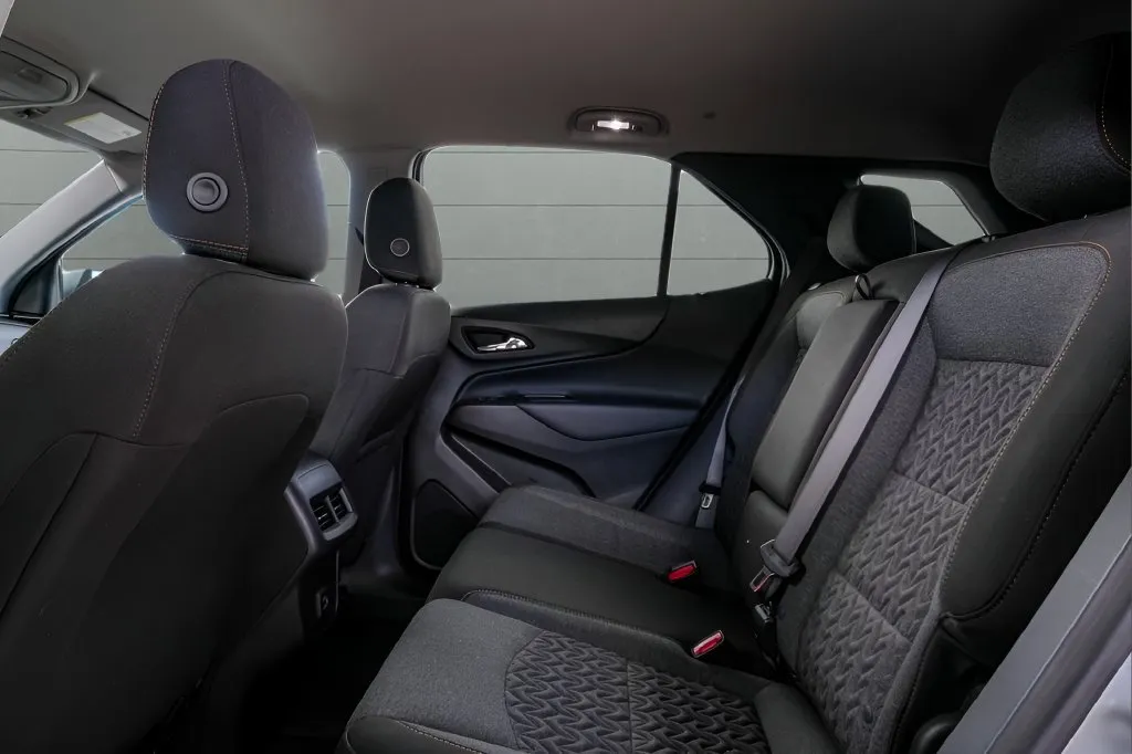 2023 Chevrolet Equinox LT - Photo 30