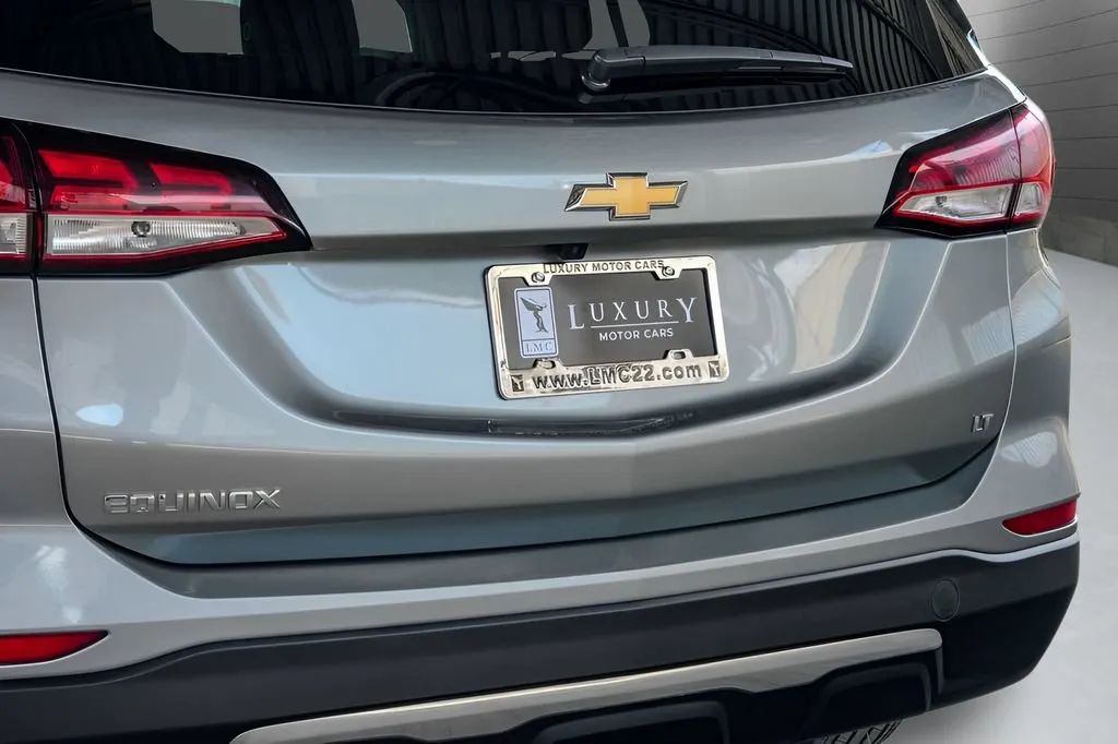 2023 Chevrolet Equinox LT - Photo 12