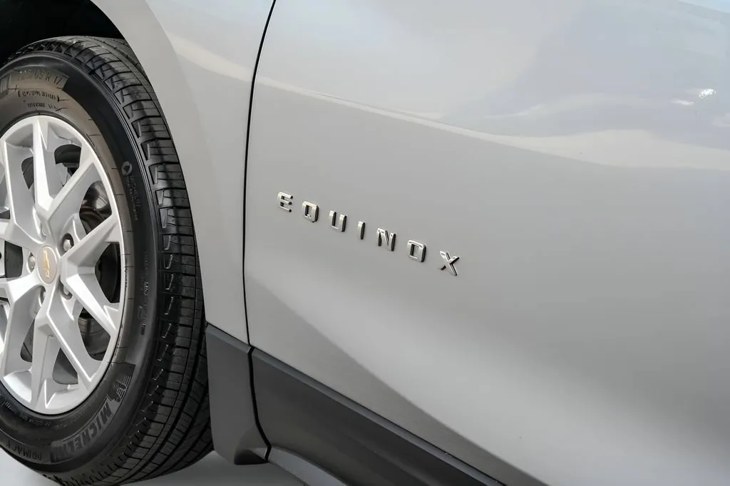 2023 Chevrolet Equinox LT - Photo 13