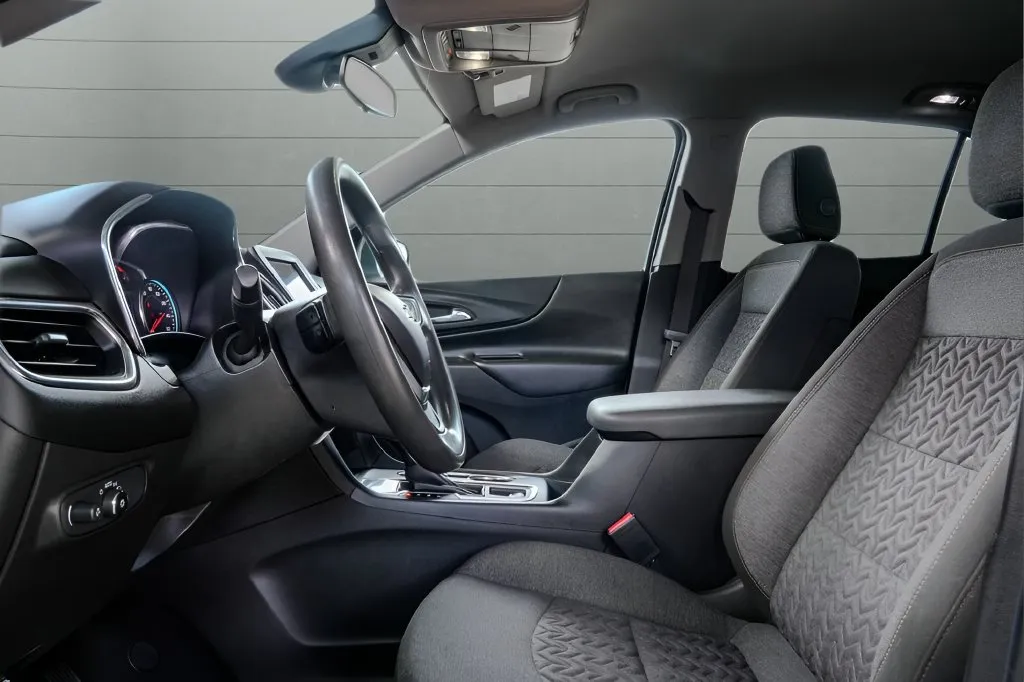 2023 Chevrolet Equinox LT - Photo 27