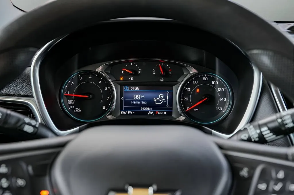 2023 Chevrolet Equinox LT - Photo 25