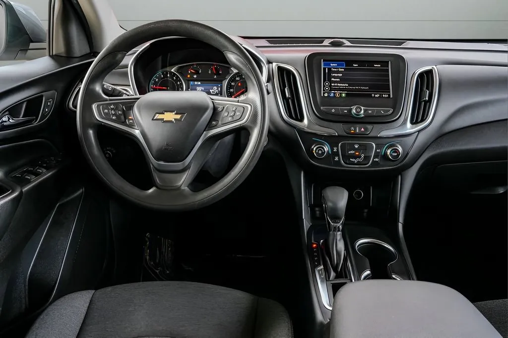 2023 Chevrolet Equinox LT - Photo 22