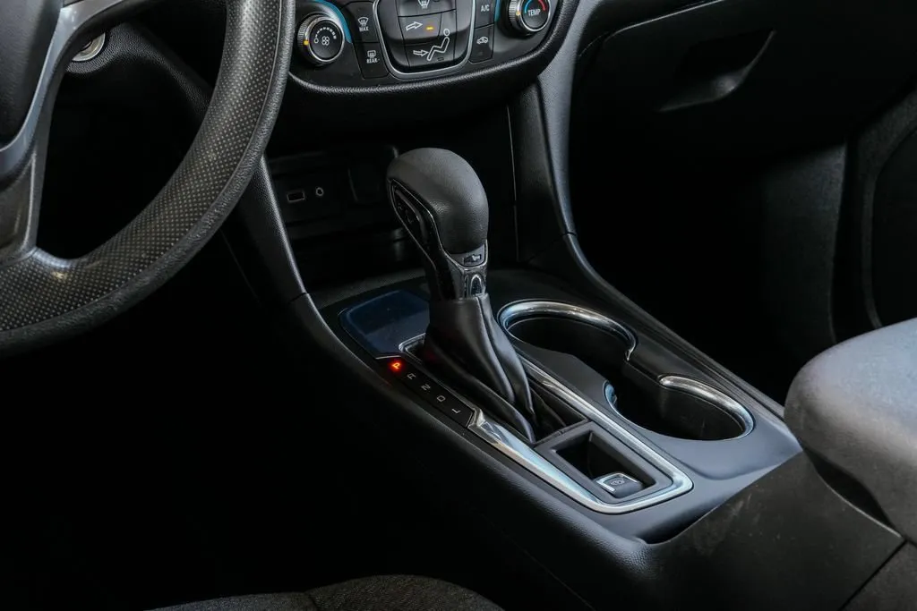 2023 Chevrolet Equinox LT - Photo 52