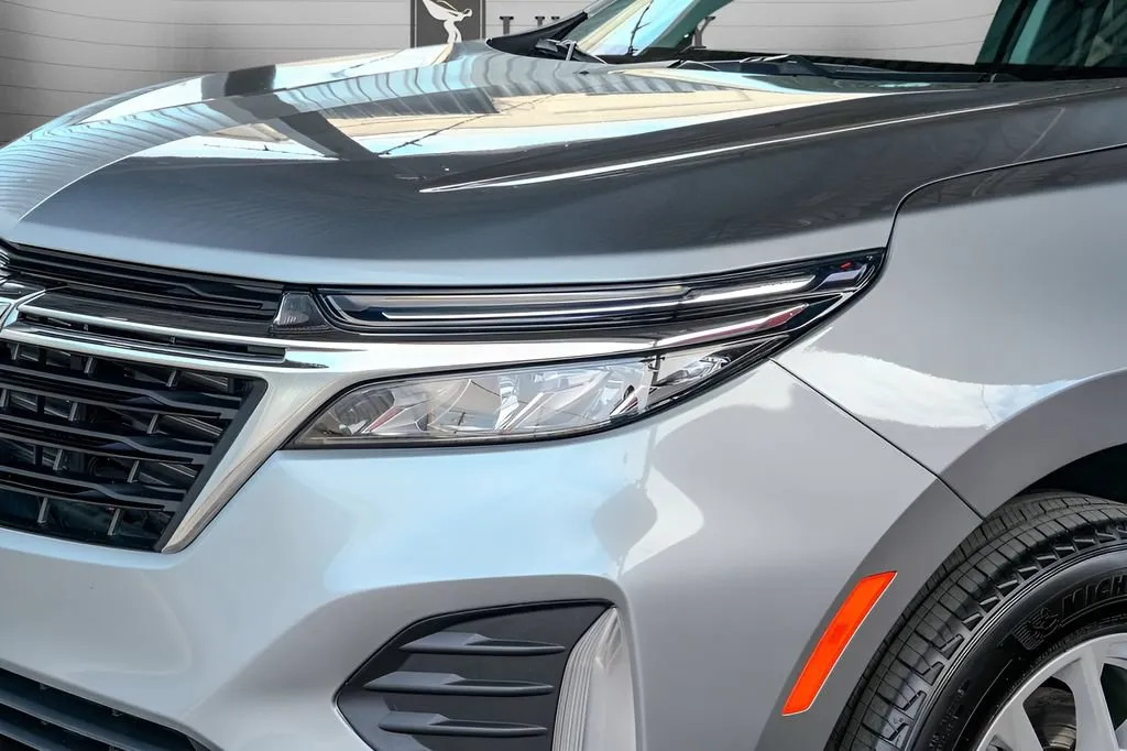 2023 Chevrolet Equinox LT - Photo 17