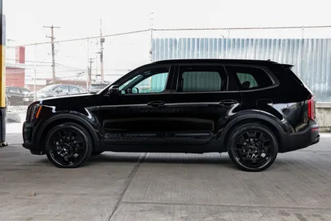 More photos of 2021 Kia Telluride SX at Luxury Motor Cars, NJ