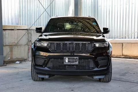 Another view of 2023 Jeep Grand Cherokee Altitude for sale in Hillside, NJ at Luxury Motor Cars