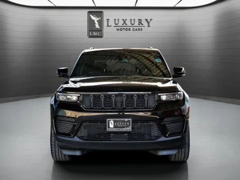 Another view of 2023 Jeep Grand Cherokee Altitude for sale in Hillside, NJ at Luxury Motor Cars