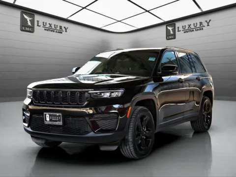 More photos of 2023 Jeep Grand Cherokee Altitude at Luxury Motor Cars, NJ