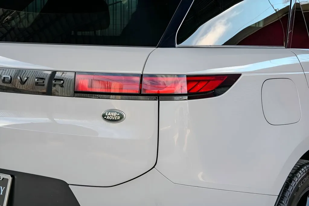 2023 Land Rover Range Rover Sport SE - Photo 12
