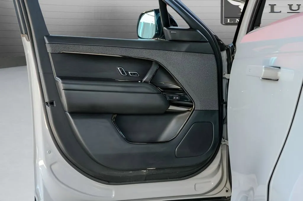 2023 Land Rover Range Rover Sport SE - Photo 45