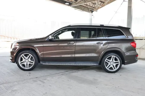 More photos of 2013 Mercedes-Benz GL-Class GL 550 at Luxury Motor Cars, NJ
