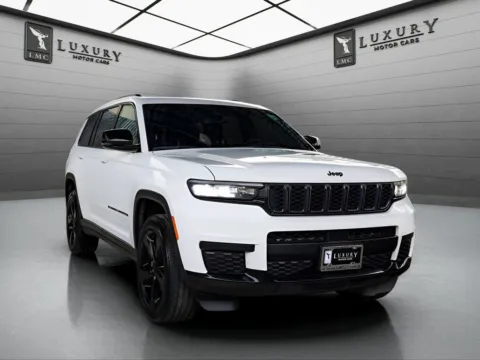 White 2023 Jeep Grand Cherokee L Altitude for sale in Hillside, NJ
