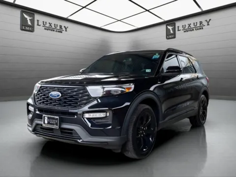 More photos of 2023 Ford Explorer ST-Line at Luxury Motor Cars, NJ