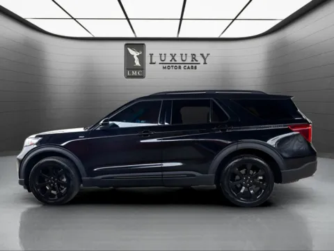 More photos of 2023 Ford Explorer ST-Line at Luxury Motor Cars, NJ