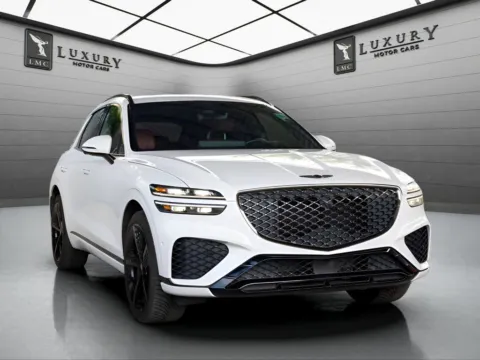 White 2023 Genesis GV70 2.5T for sale in Hillside, NJ