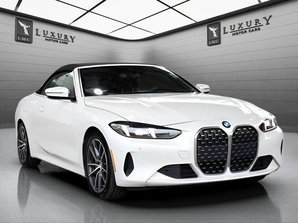 2025 BMW 4 Series 430i Convertible's photo
