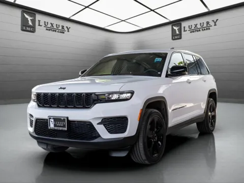 More photos of 2023 Jeep Grand Cherokee Altitude at Luxury Motor Cars, NJ