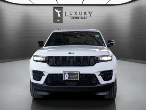 Another view of 2023 Jeep Grand Cherokee Altitude for sale in Hillside, NJ at Luxury Motor Cars