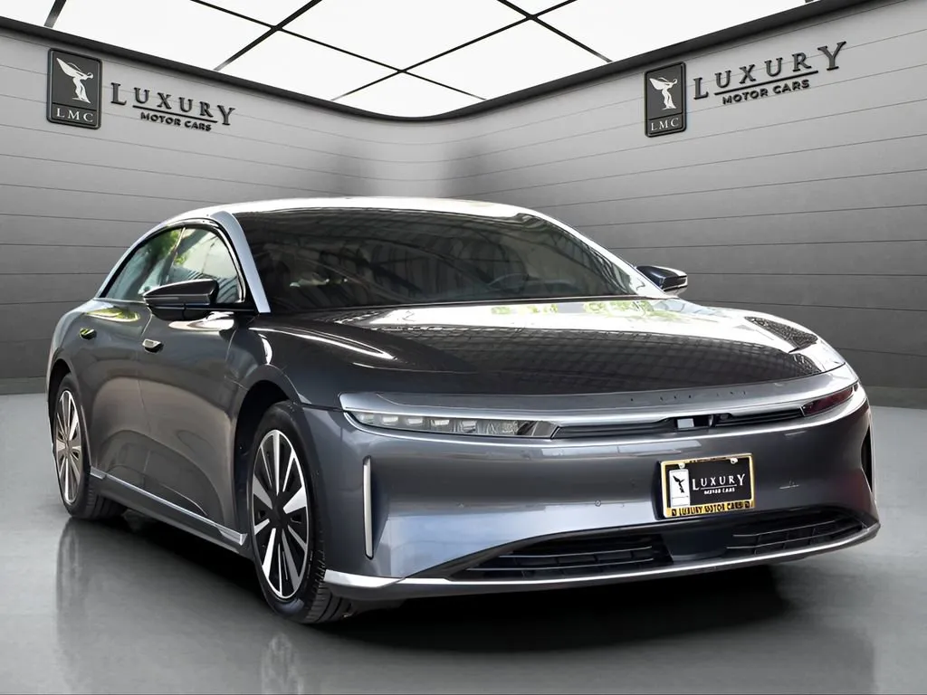 2023 Lucid Air Touring's photo
