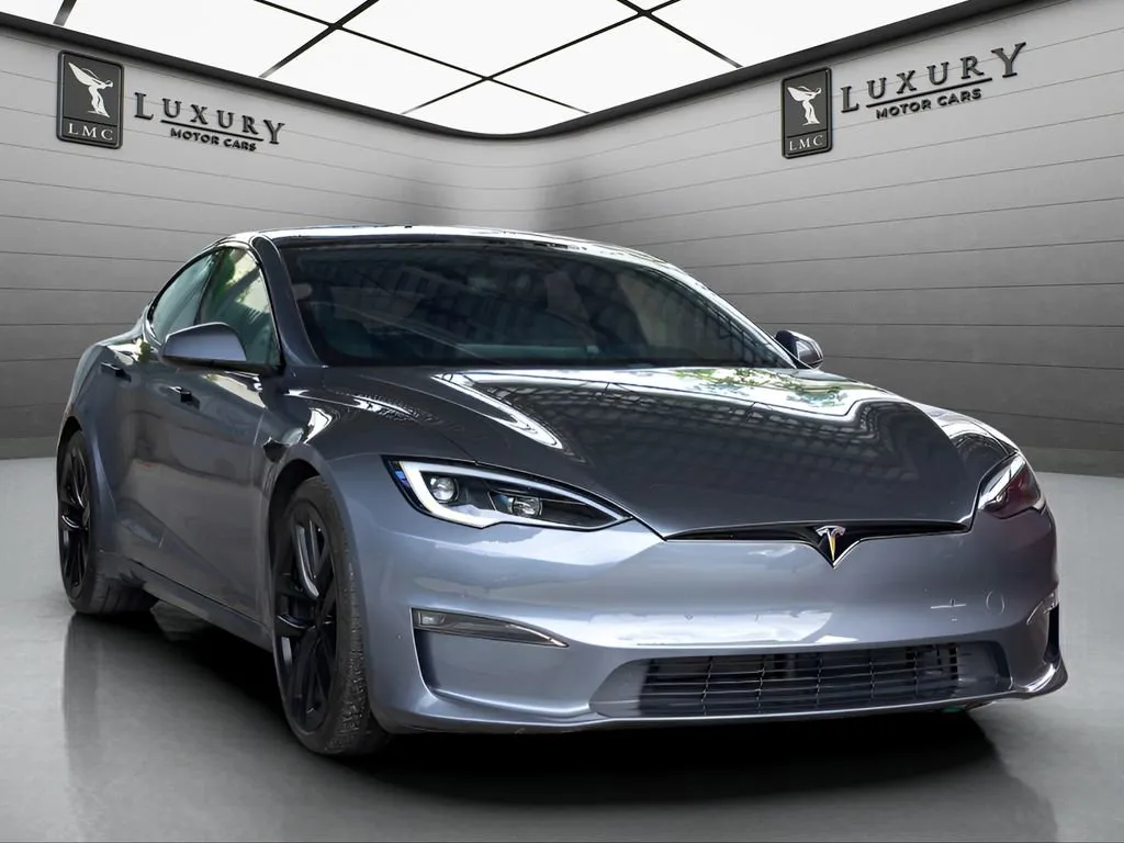 2022 Tesla Model S -'s photo