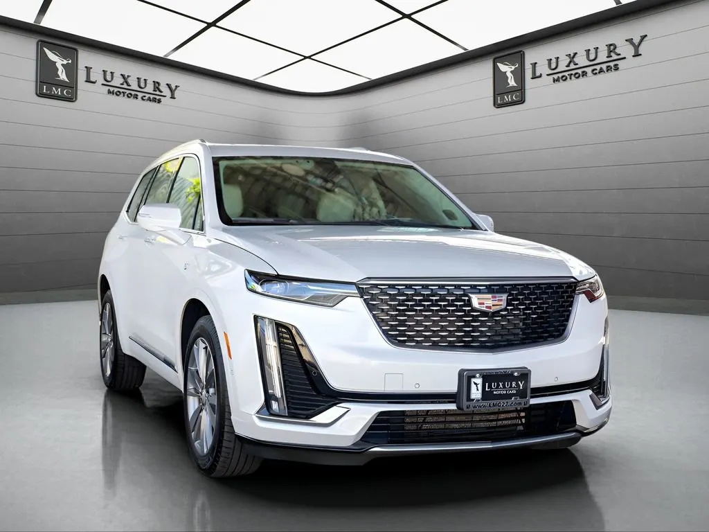 2022 Cadillac XT6 Premium Luxury Auto 4WD's photo