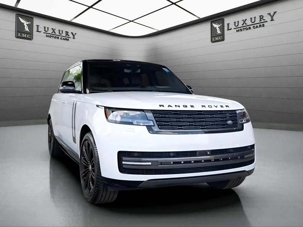 White 2023 Land Rover Range Rover SE for sale in Hillside, NJ
