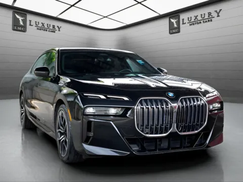 Black 2024 BMW 7 Series 740i xDrive for sale in Hillside, NJ