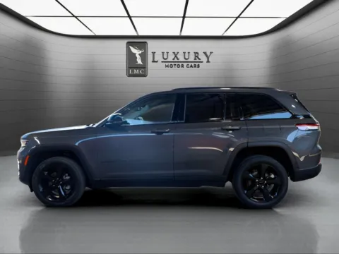 More photos of 2023 Jeep Grand Cherokee Limited at Luxury Motor Cars, NJ
