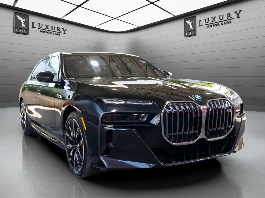 Black 2024 BMW i7 M70 for sale in Hillside, NJ
