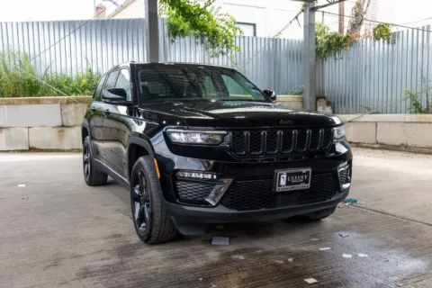 Black 2023 Jeep Grand Cherokee Limited for sale in Hillside, NJ