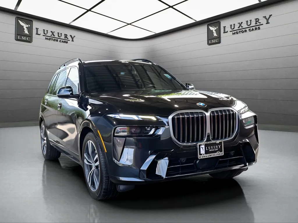 Black 2023 BMW X7 xDrive40i for sale in Hillside, NJ