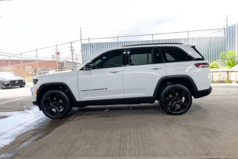 More photos of 2023 Jeep Grand Cherokee Altitude at Luxury Motor Cars, NJ