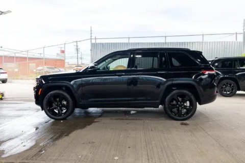 More photos of 2023 Jeep Grand Cherokee Limited at Luxury Motor Cars, NJ