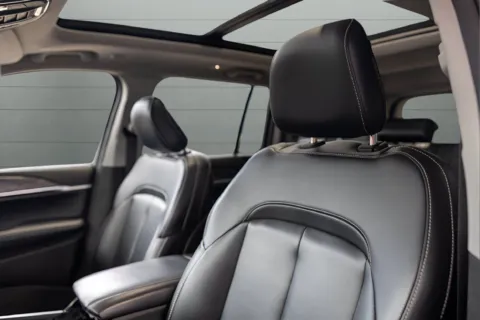 Photos of 2023 Jeep Grand Cherokee Limited for sale in Hillside, NJ at Luxury Motor Cars