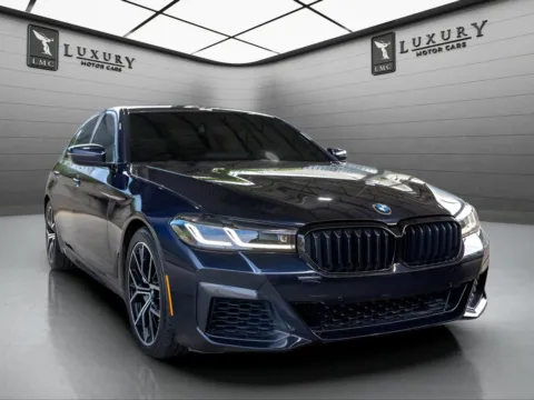 Black 2022 BMW 5 Series 540i xDrive for sale in Hillside, NJ