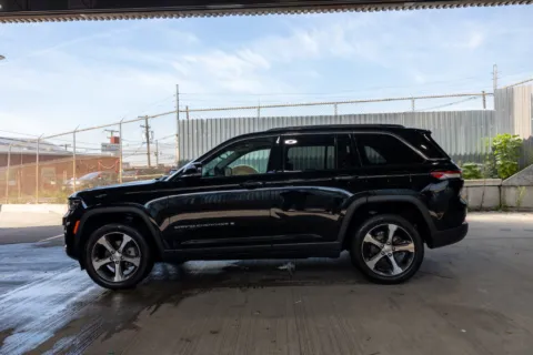 More photos of 2023 Jeep Grand Cherokee Limited at Luxury Motor Cars, NJ