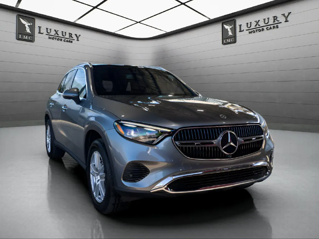 2023 Mercedes-Benz GLC 300