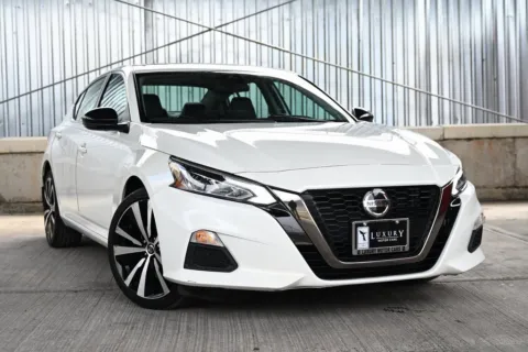 White 2021 Nissan Altima 2.5 SR for sale in Hillside, NJ