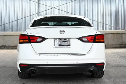 More photos of 2021 Nissan Altima 2.5 SR at Luxury Motor Cars, NJ