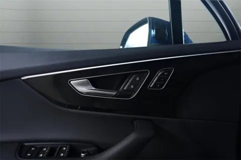 More photos of 2021 Audi Q7 Premium at Luxury Motor Cars, NJ