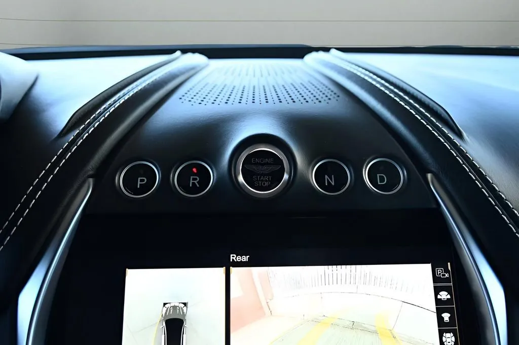 2021 Aston Martin DBX Base - Photo 20